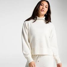 CALIA Momentum Turtleneck